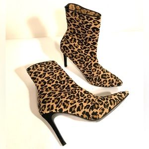 ❗️ Steve Madden Fabric / Sock Leopard Print Heels Size 6.5